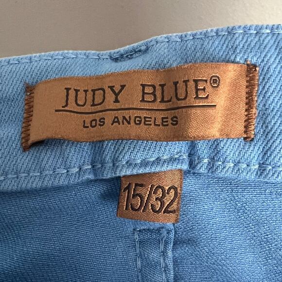 Judy Blue Women's 15/32 High Rise Tummy Control Wide Leg Crop Jean Raw Hem Dyed - Picture 6 of 14